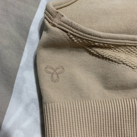 Sport bra - Picture 2 of 3